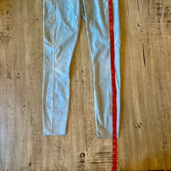 Lululemon Fast and Free Tights - Picture 5 of 11